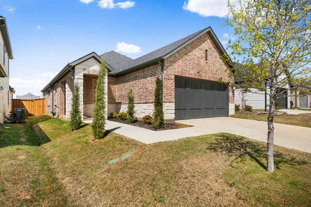 430 Cherry Laurel Drive, Little Elm, TX 75068