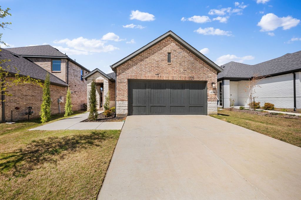 430 Cherry Laurel Drive, Little Elm, TX 75068