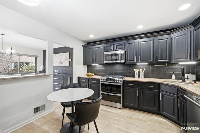 175 Winchester Court, Twp Of Washington, NJ 07676