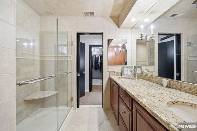 175 Winchester Court, Twp Of Washington, NJ 07676