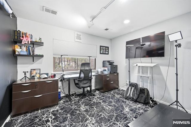 175 Winchester Court, Twp Of Washington, NJ 07676