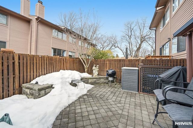 175 Winchester Court, Twp Of Washington, NJ 07676