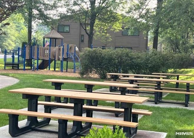 175 Winchester Court, Twp Of Washington, NJ 07676