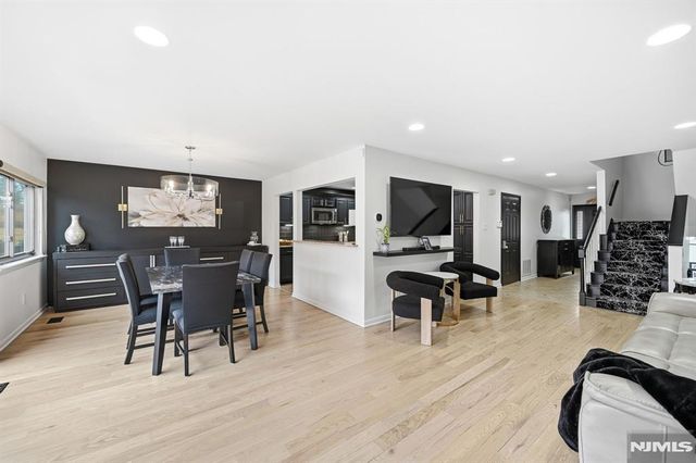 175 Winchester Court, Twp Of Washington, NJ 07676