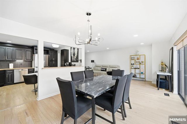 175 Winchester Court, Twp Of Washington, NJ 07676