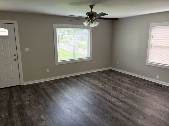 620 Spencer Ave, Gallatin, TN 37066