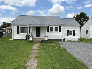 620 Spencer Ave, Gallatin, TN 37066