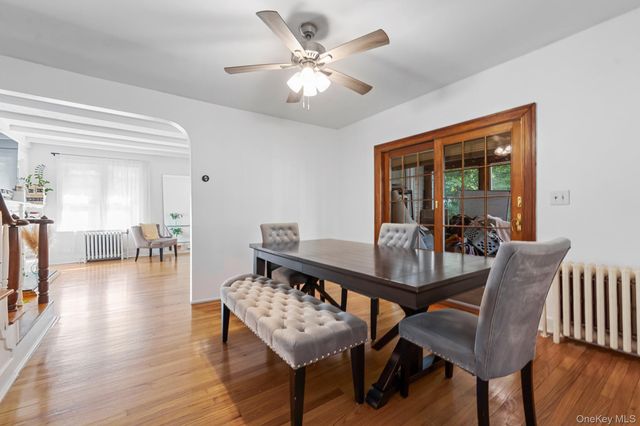 2098 Felix Court, North Baldwin, NY 11510