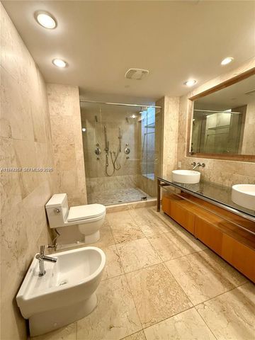 6000 Collins Ave 313, Miami Beach, FL 33140