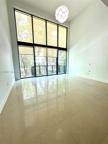 6000 Collins Ave 313, Miami Beach, FL 33140