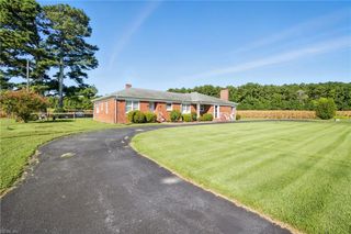 913 Dutch RD, Suffolk, VA 23437