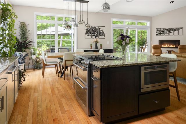 23 Crest Circle, Smithfield, RI 02917