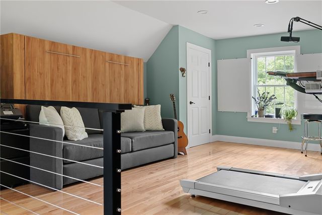 23 Crest Circle, Smithfield, RI 02917