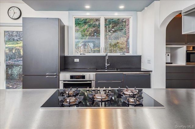 61 Pinecrest Drive, Hastings-on-hudson, NY 10706