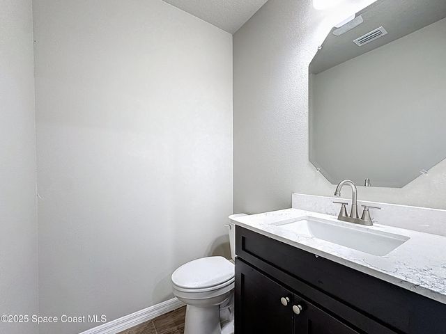 532 L M Davey Lane, Titusville, FL 32780