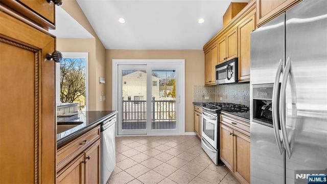 88 Cedar Road, Dumont, NJ 07628