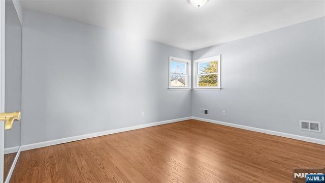 88 Cedar Road, Dumont, NJ 07628