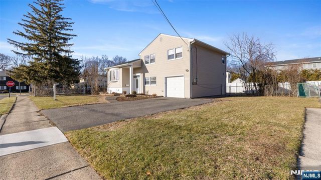 88 Cedar Road, Dumont, NJ 07628