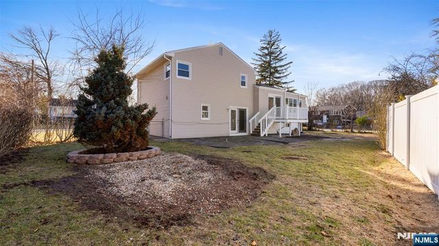 88 Cedar Road, Dumont, NJ 07628