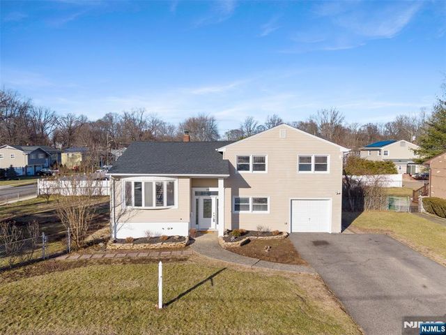 88 Cedar Road, Dumont, NJ 07628