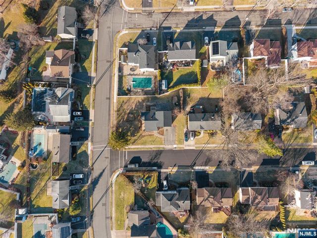 88 Cedar Road, Dumont, NJ 07628