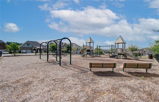 115 Creekside Bluff Way, Auburn, GA 30011