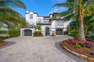 1004 Bayview DR, Sanibel, FL 33957