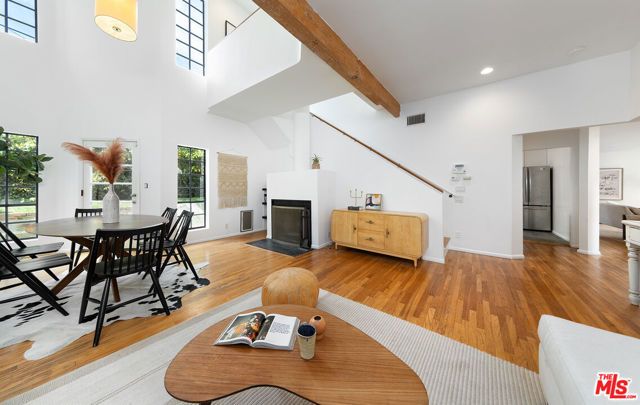 3133 Midvale Avenue, Los Angeles, CA 90034