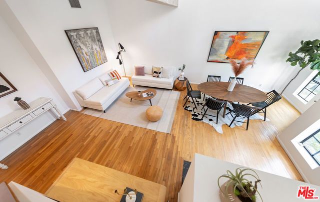 3133 Midvale Avenue, Los Angeles, CA 90034