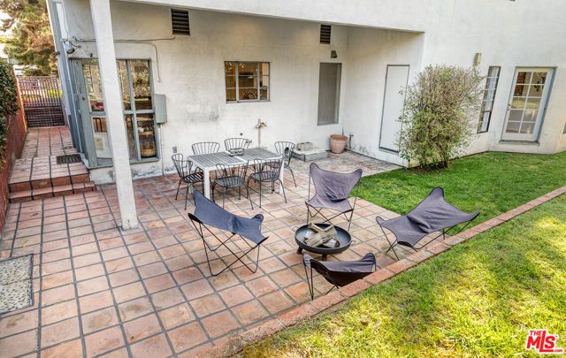 3133 Midvale Avenue, Los Angeles, CA 90034