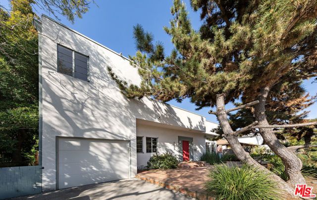 3133 Midvale Avenue, Los Angeles, CA 90034