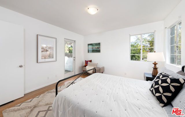 3133 Midvale Avenue, Los Angeles, CA 90034