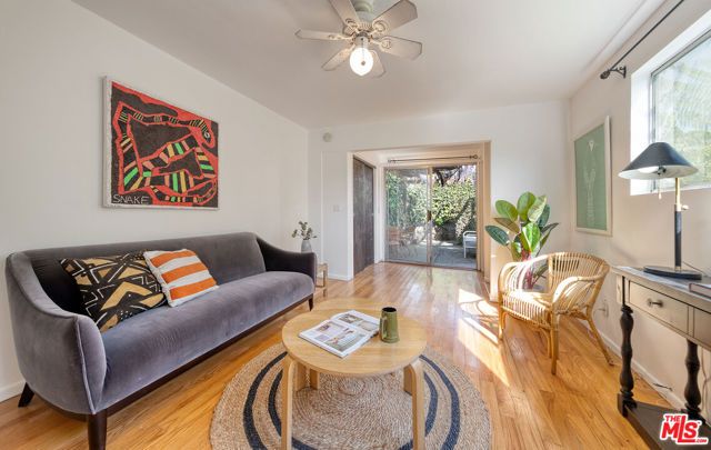 3133 Midvale Avenue, Los Angeles, CA 90034