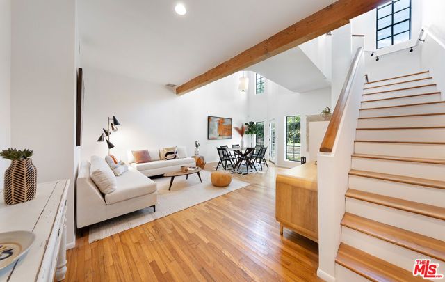 3133 Midvale Avenue, Los Angeles, CA 90034