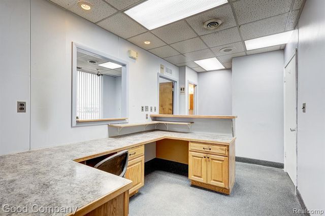 26095 W 6 Mile Road, Redford, MI 48240