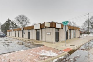 26095 W 6 Mile Road, Redford, MI 48240