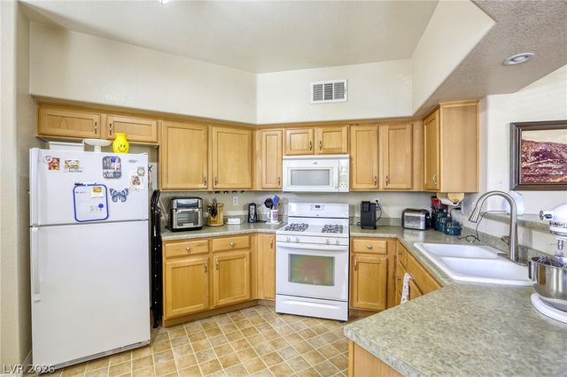 3975 North Hualapai Way 147, Las Vegas, NV 89129