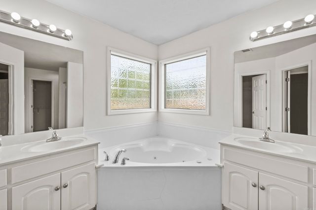 40 Rosebud Circle, Cabot, AR 72076