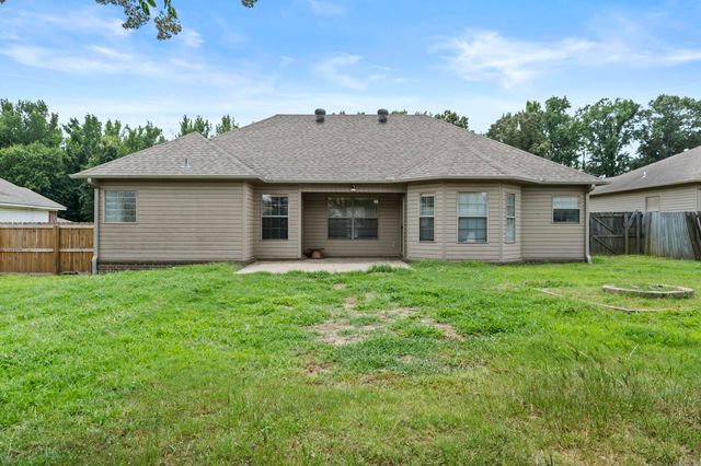 40 Rosebud Circle, Cabot, AR 72076