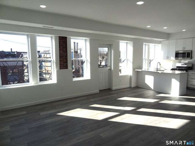 2806 Fairfield Avenue 207, Bridgeport, CT 06605