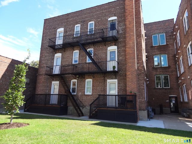 2806 Fairfield Avenue 207, Bridgeport, CT 06605