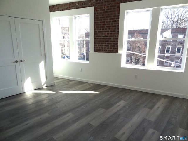 2806 Fairfield Avenue 207, Bridgeport, CT 06605