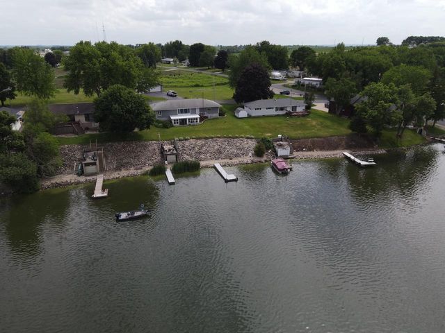 W2184 Melmar Drive, Markesan, WI 53946