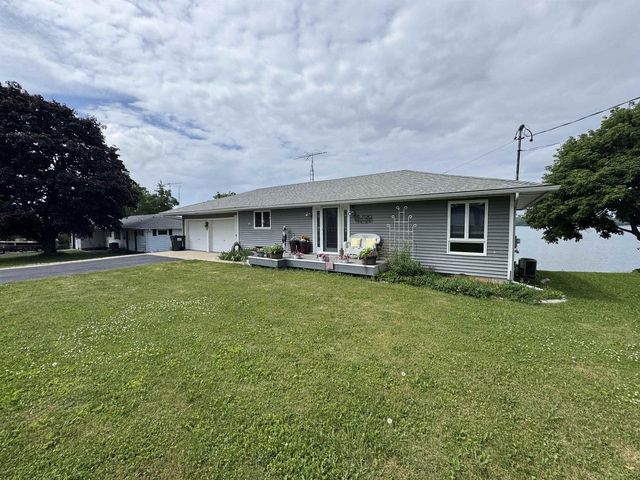 W2184 Melmar Drive, Markesan, WI 53946