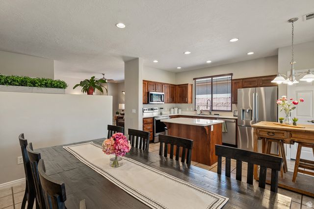 2448 N EXPEDITION DR, Washington, UT 84780