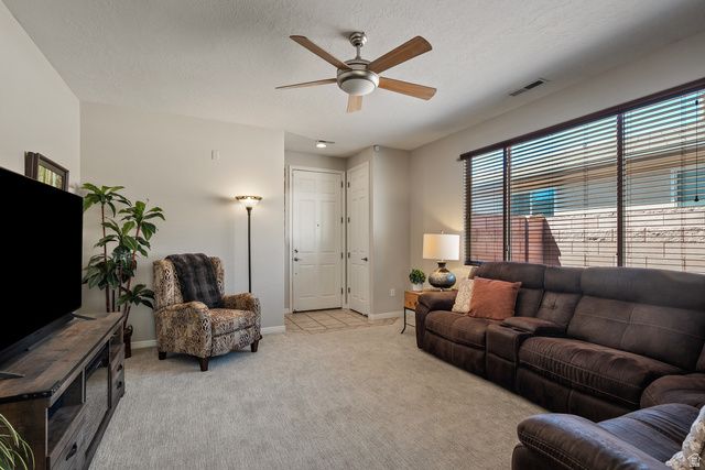 2448 N EXPEDITION DR, Washington, UT 84780