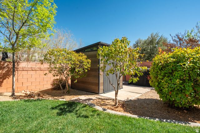 2448 N EXPEDITION DR, Washington, UT 84780