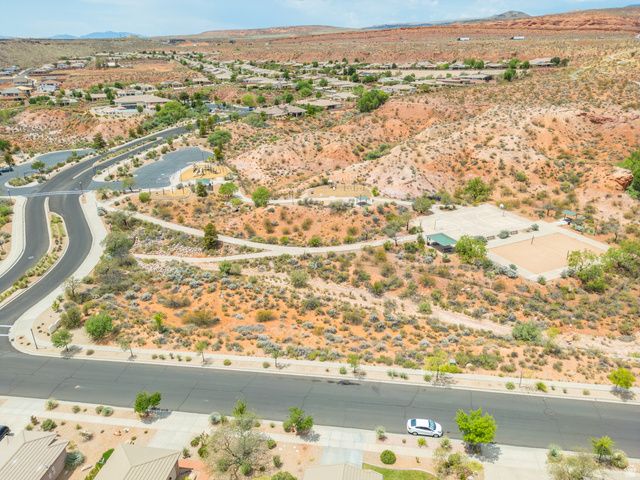 2448 N EXPEDITION DR, Washington, UT 84780