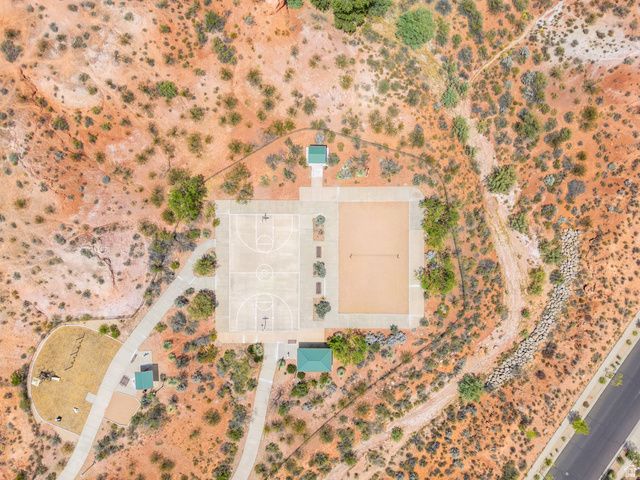 2448 N EXPEDITION DR, Washington, UT 84780