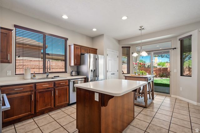 2448 N EXPEDITION DR, Washington, UT 84780